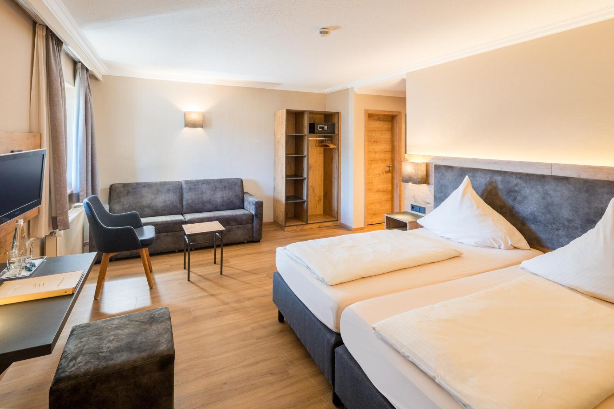 Hotel-Gasthof Huber Ebersberg Eksteriør bilde