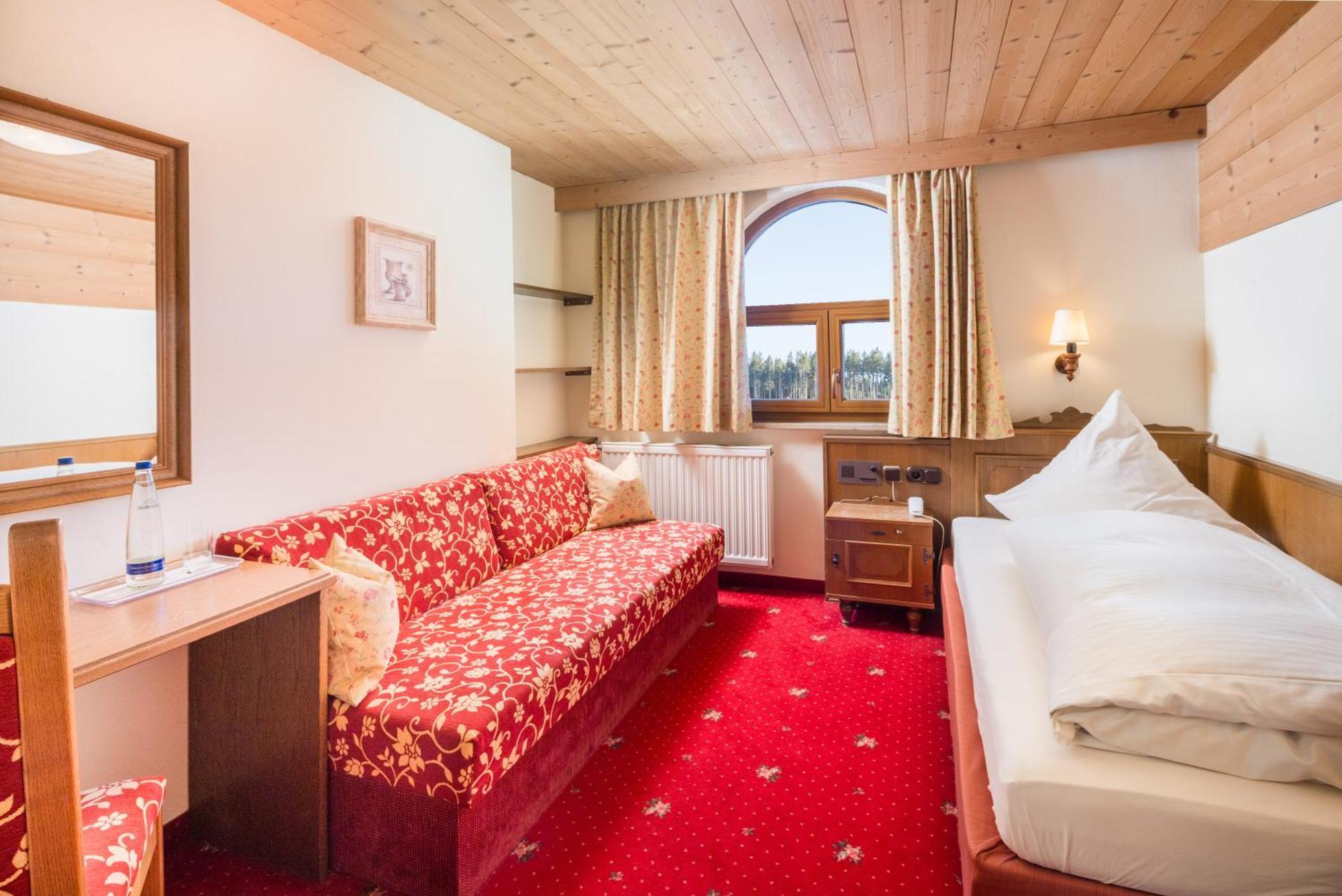 Hotel-Gasthof Huber Ebersberg Rom bilde