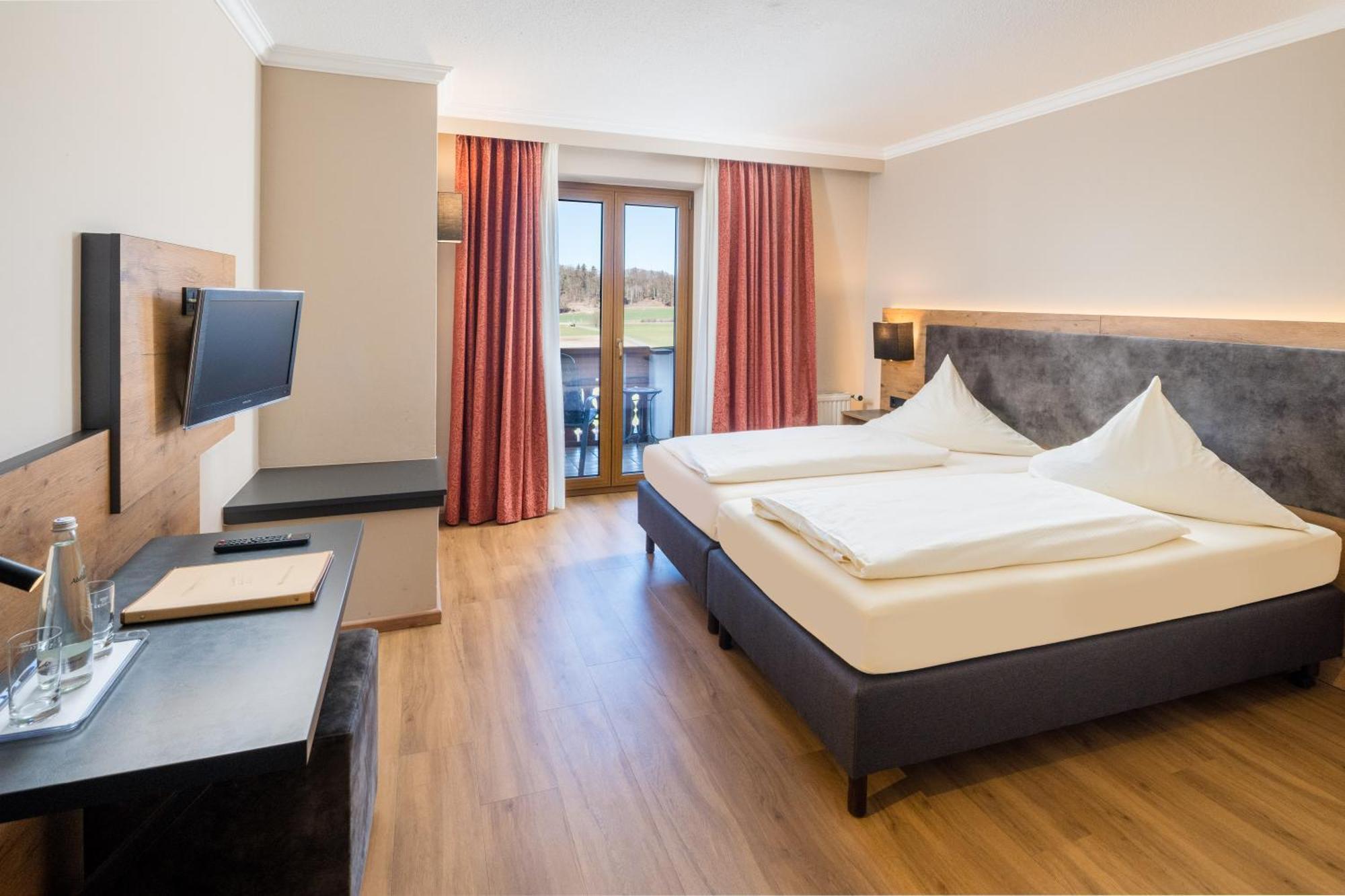 Hotel-Gasthof Huber Ebersberg Eksteriør bilde