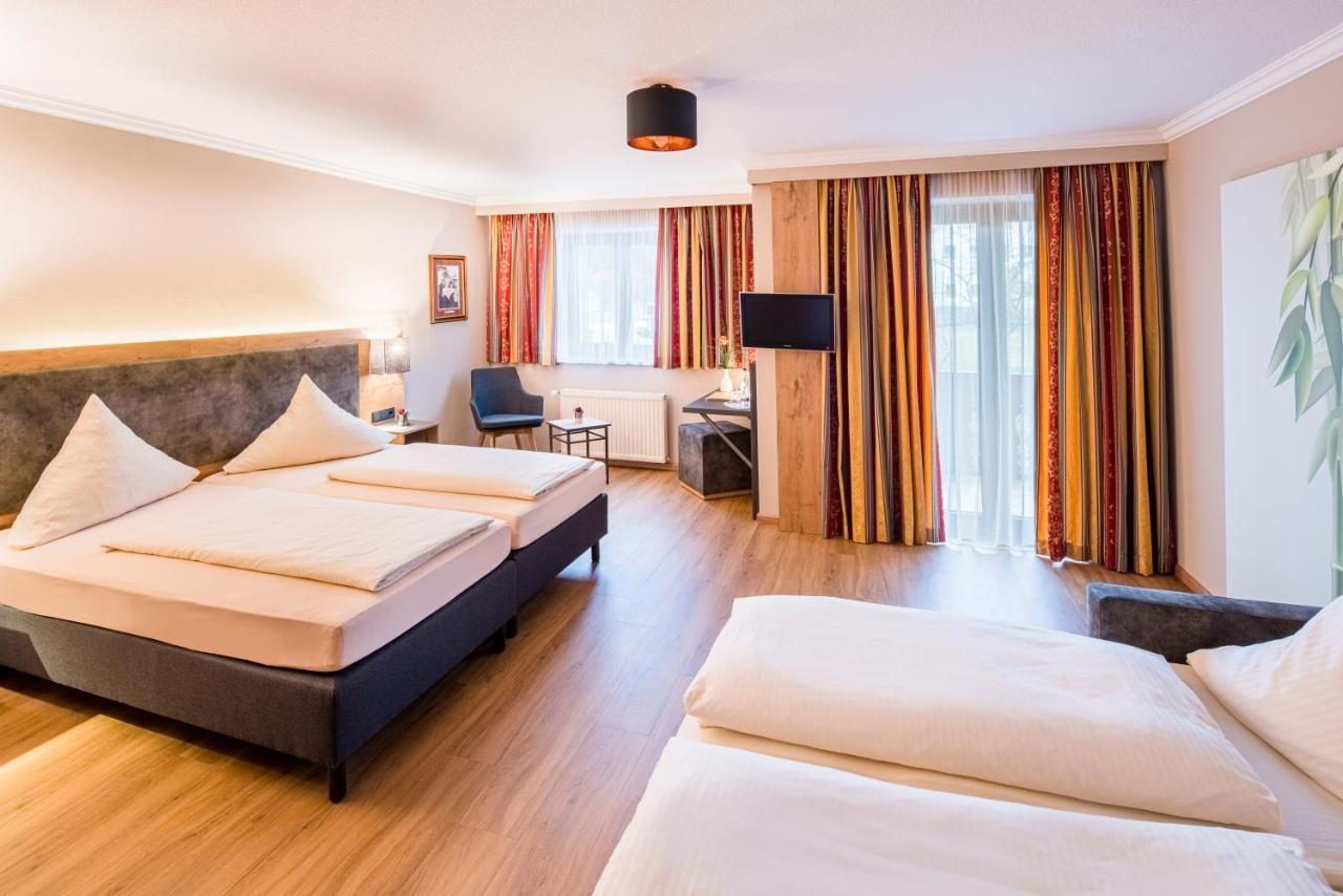 Hotel-Gasthof Huber Ebersberg Eksteriør bilde