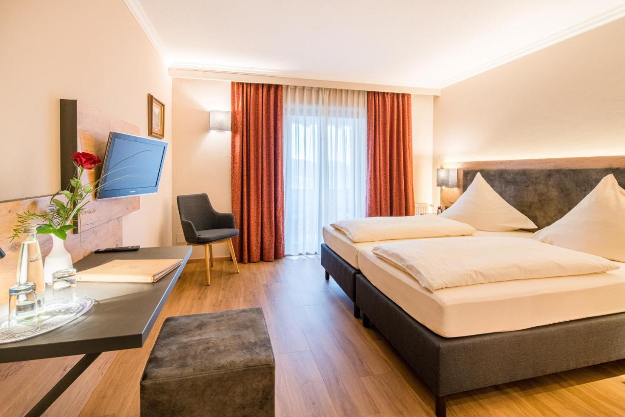 Hotel-Gasthof Huber Ebersberg Eksteriør bilde